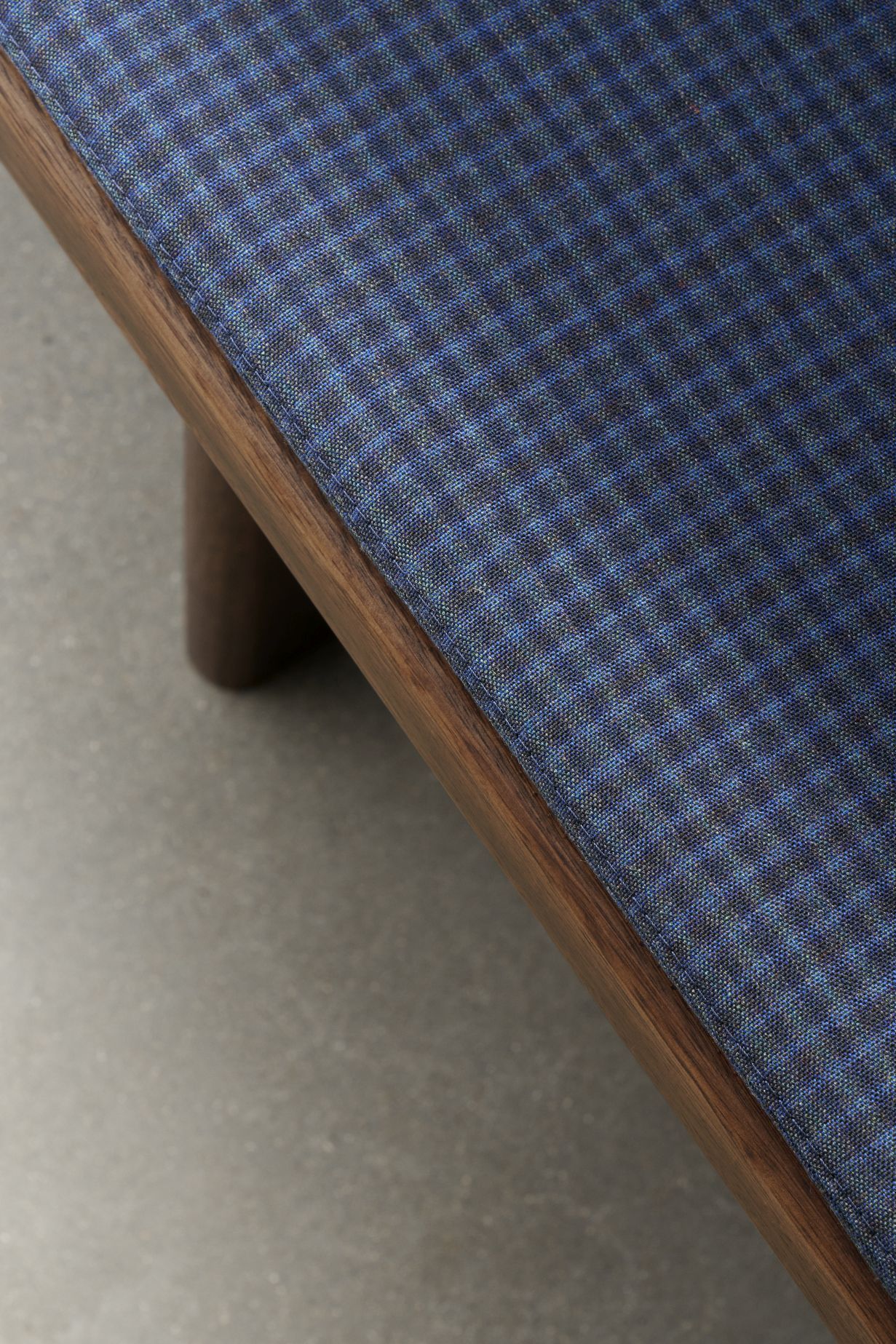 Asserbo Series Table Dark Oiled Eucalyptus Carl Hansen & Søn