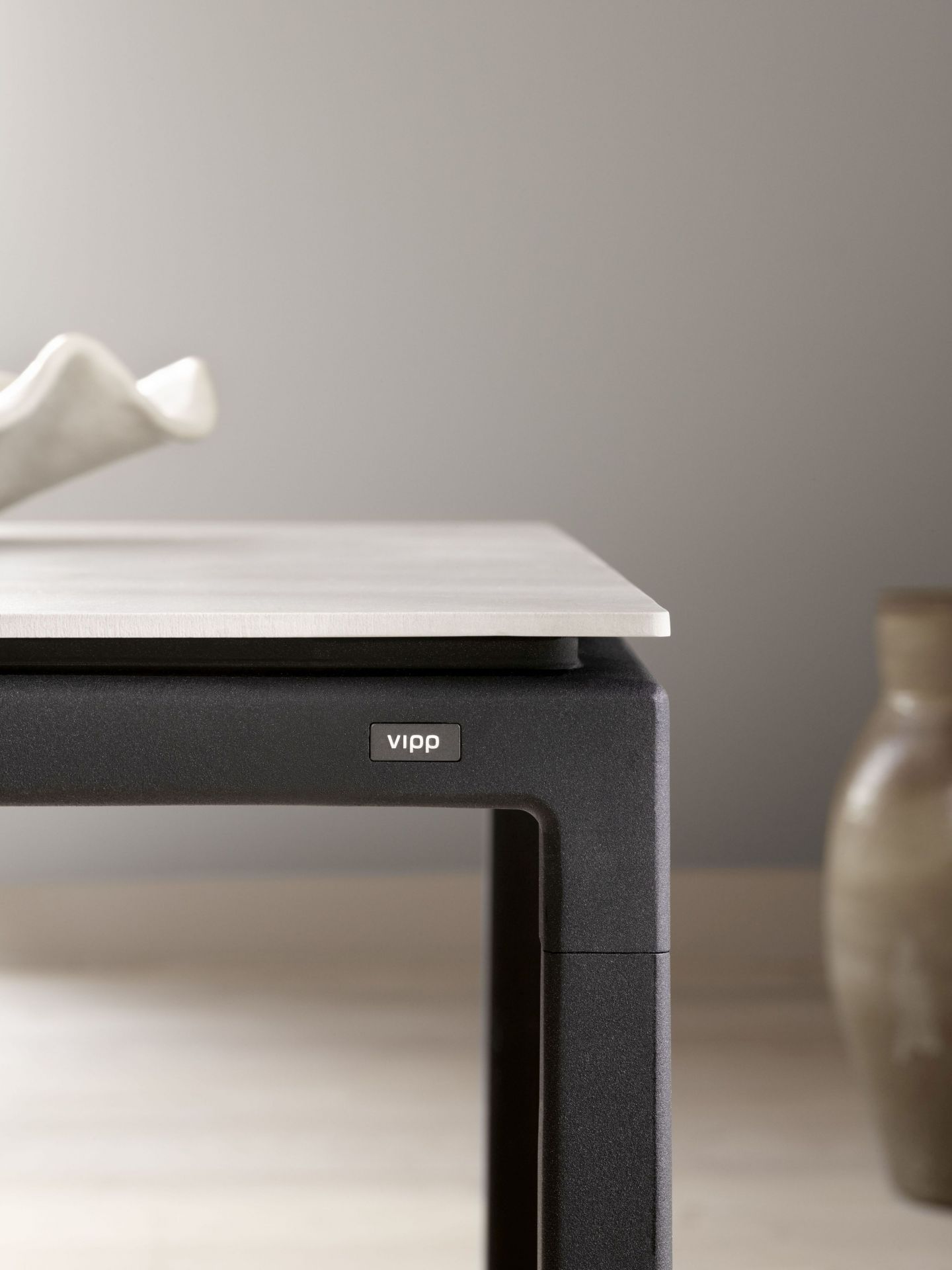 Table Medium Vipp