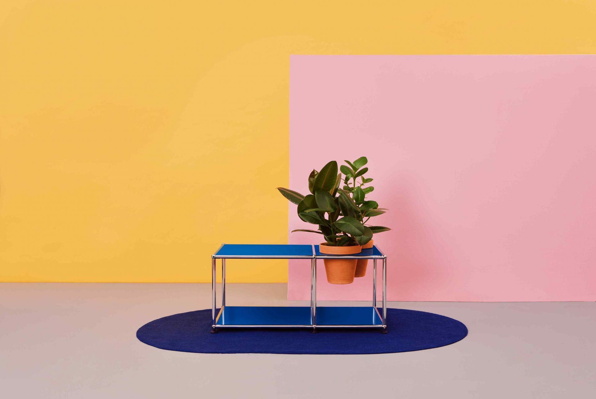 Plant worlds Side table USM Haller Golden yellow