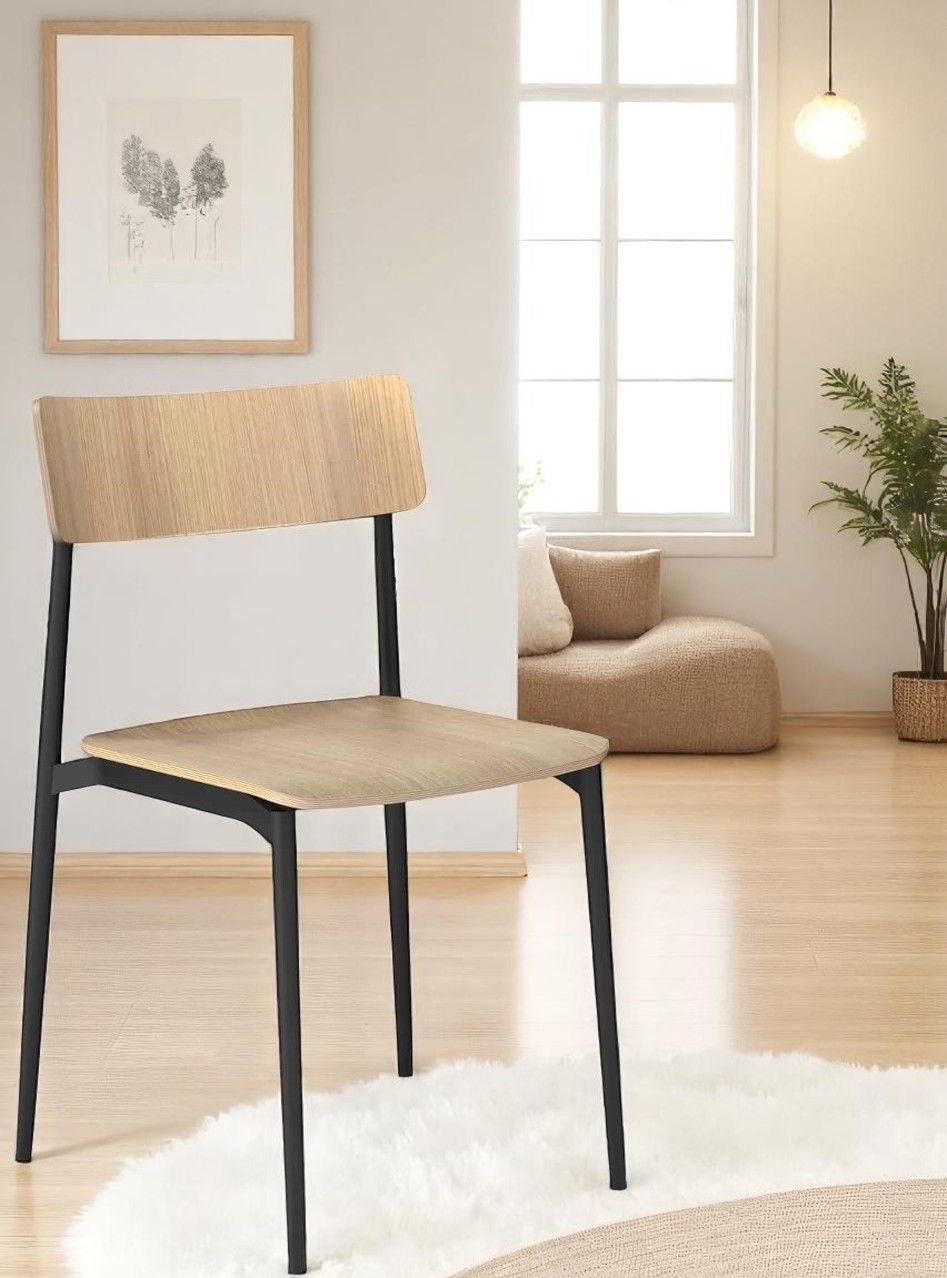 Cult-Wood Chair Segis chair 