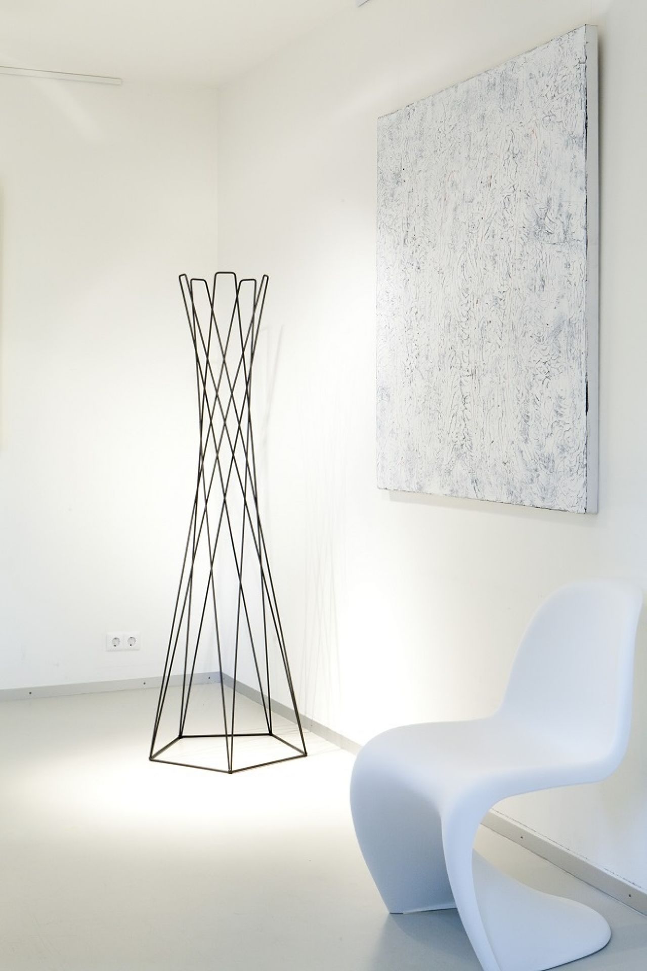 Basket coat stand Cascando
