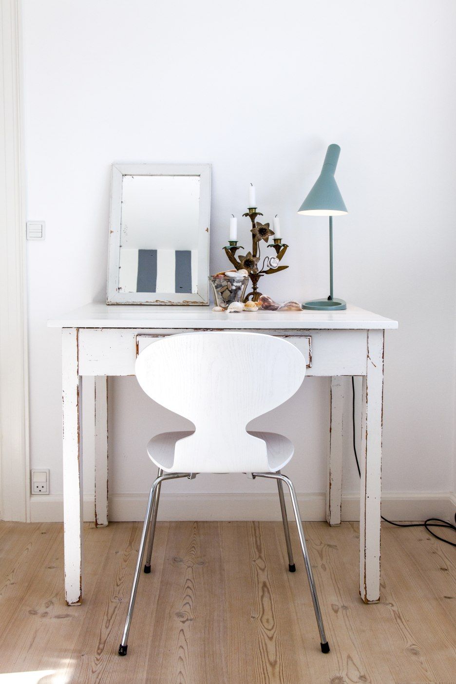 AJ table lamp BLACK Louis Poulsen SINGLE PIECE