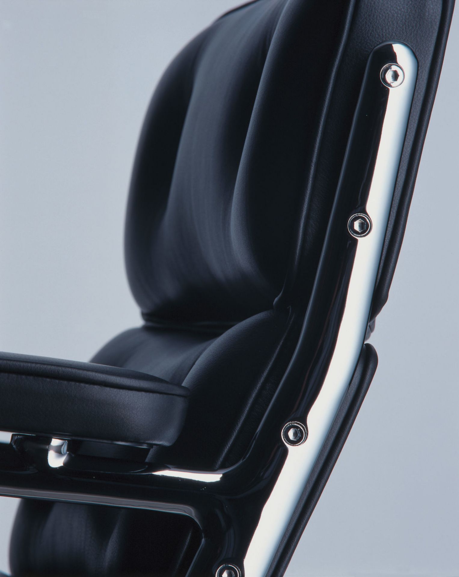 Lobby Chair ES105 / ES 105 Chair Vitra