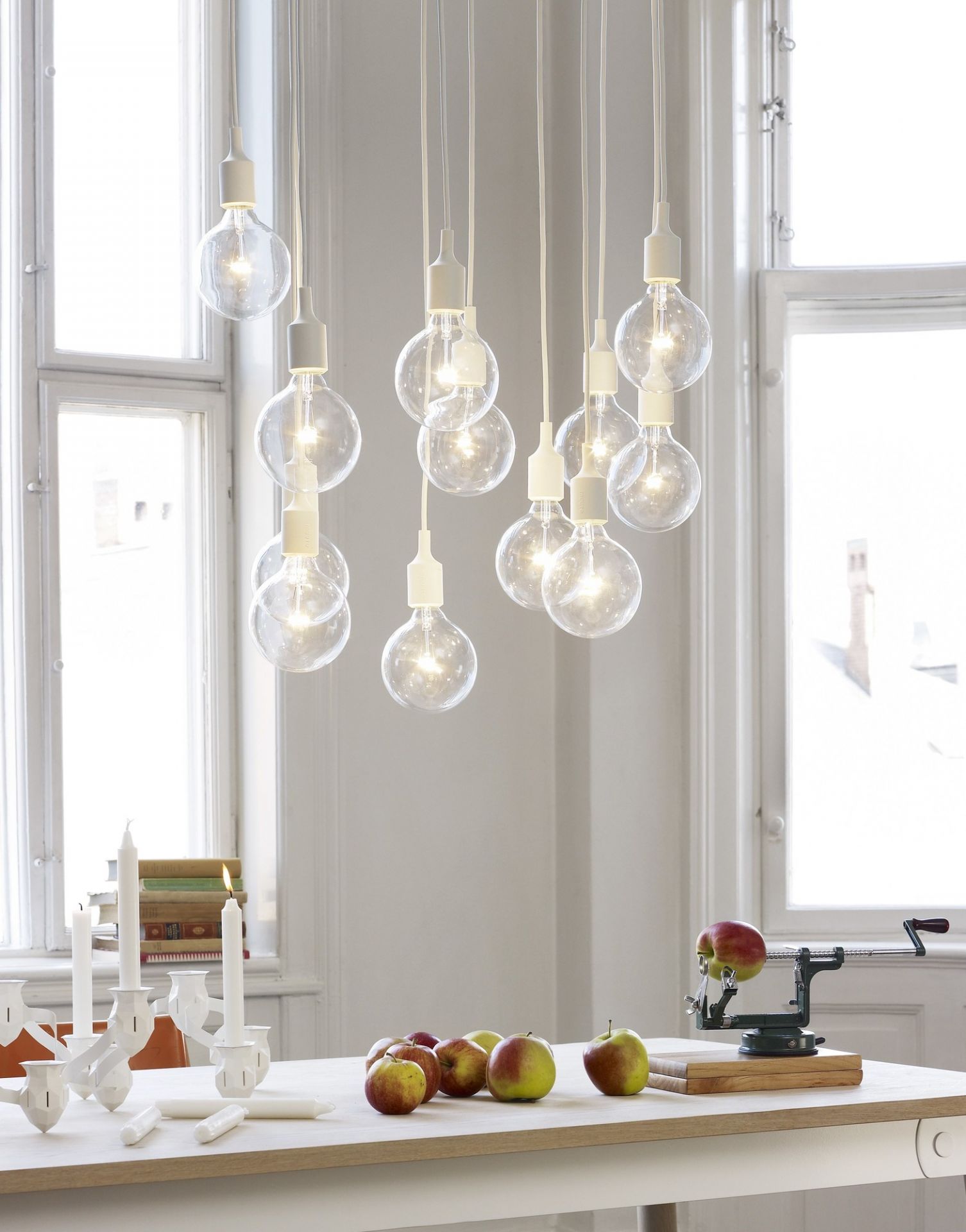 The More the Merrier Candleholder Muuto
