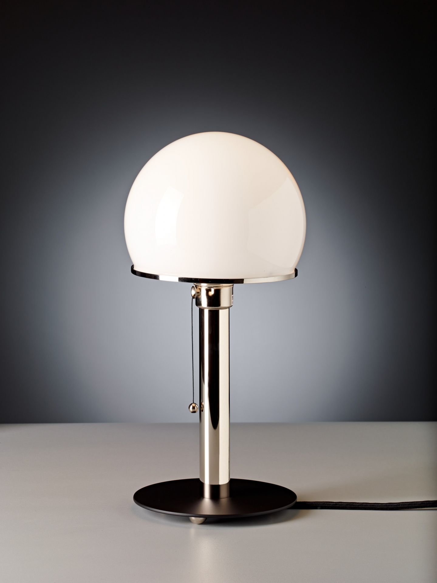 WA 23 SW / WA23SW Wagenfeld Table lamp Tecnolumen