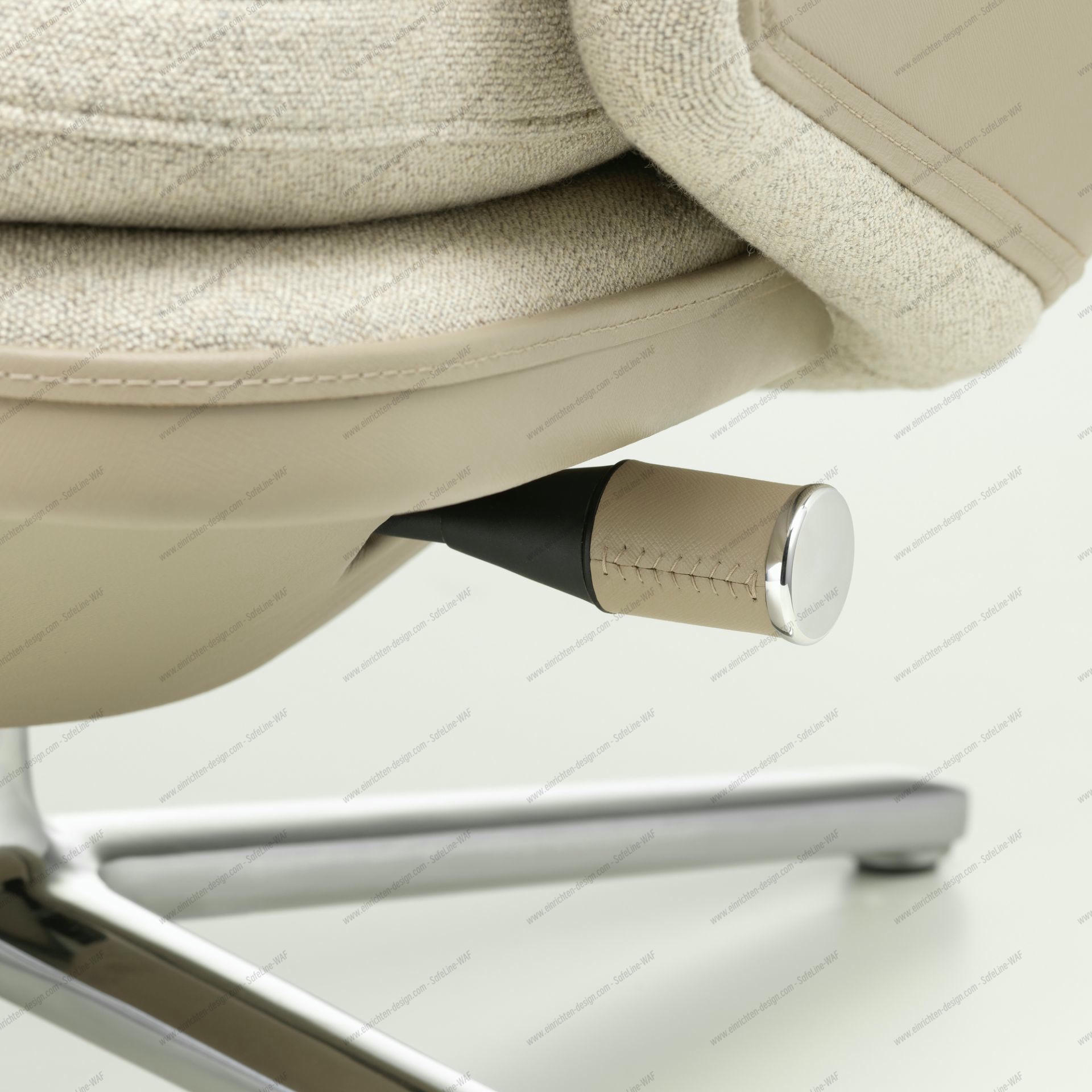 Grand Relax Armchair & Ottoman Vitra