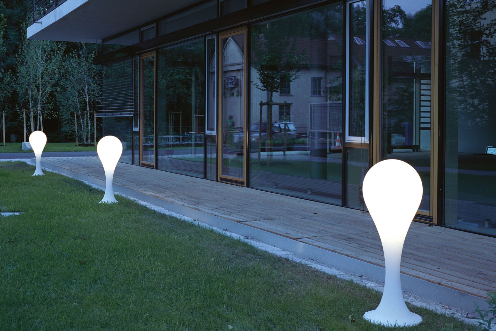 Liquid Light Drop 4L Outdoor Floor Lamp Next