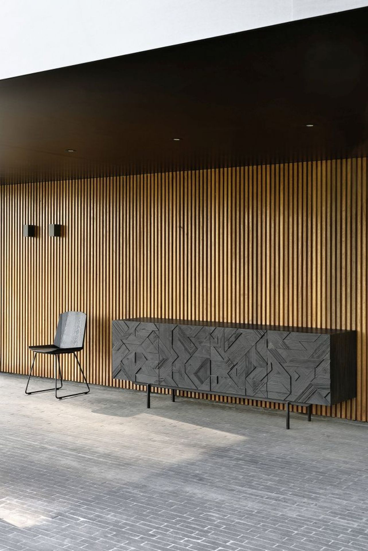 Graphic Teak Sideboard black Ethnicraft