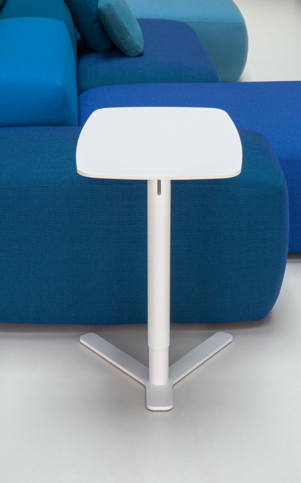Yo height-adjustable Side table La Palma