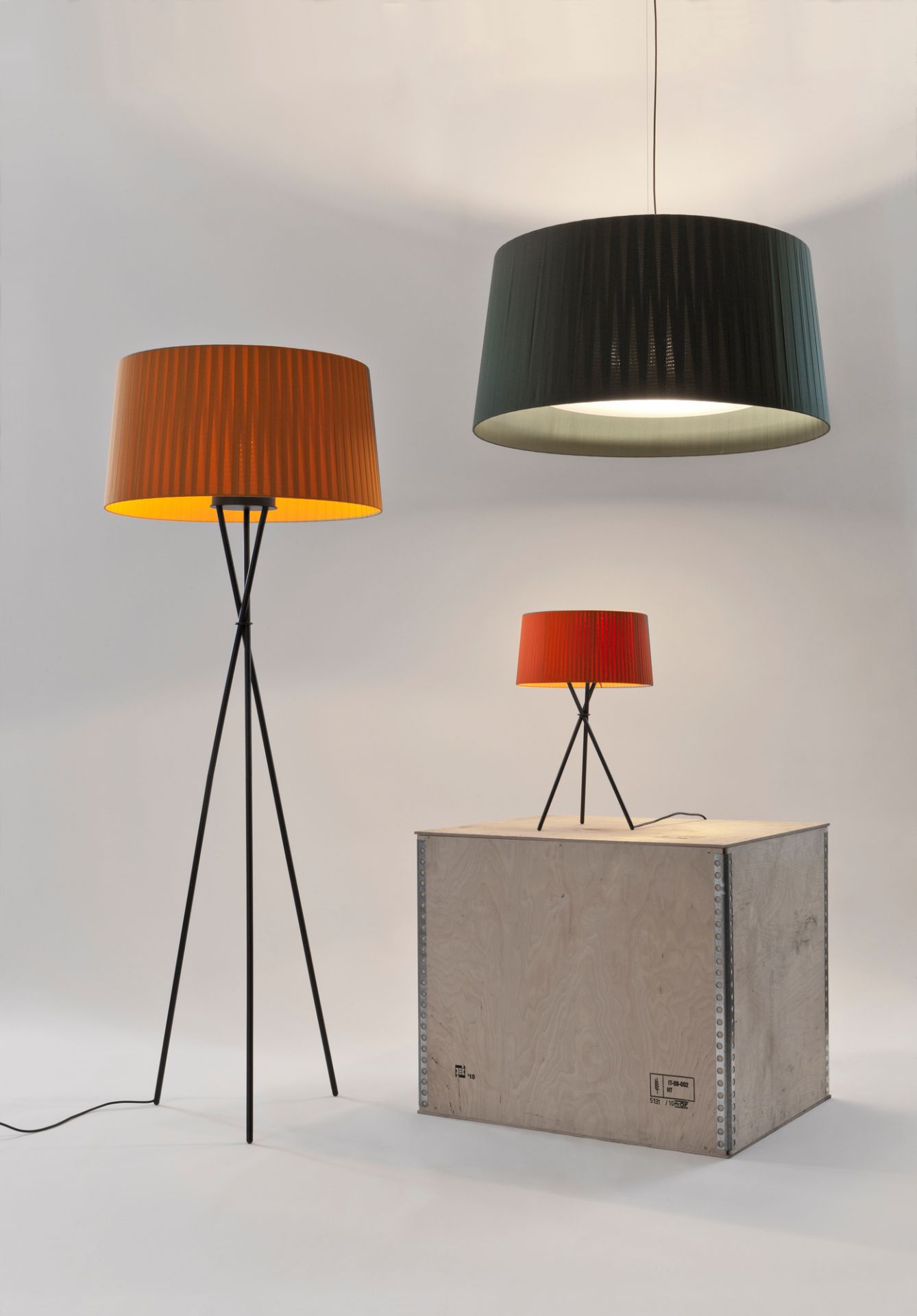 Tripode M3 Table Lamp Santa & Cole