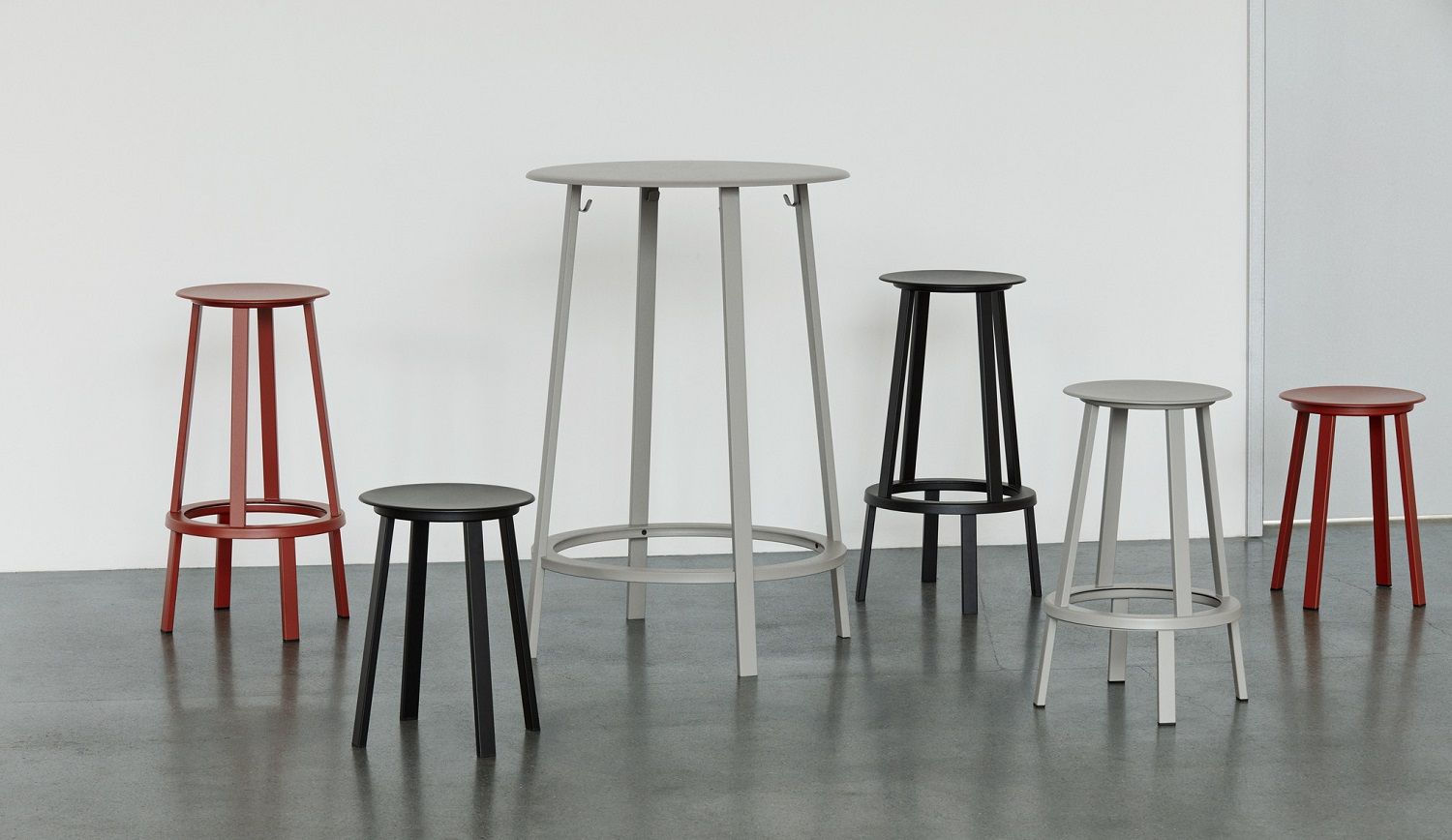 Revolver Table Hay