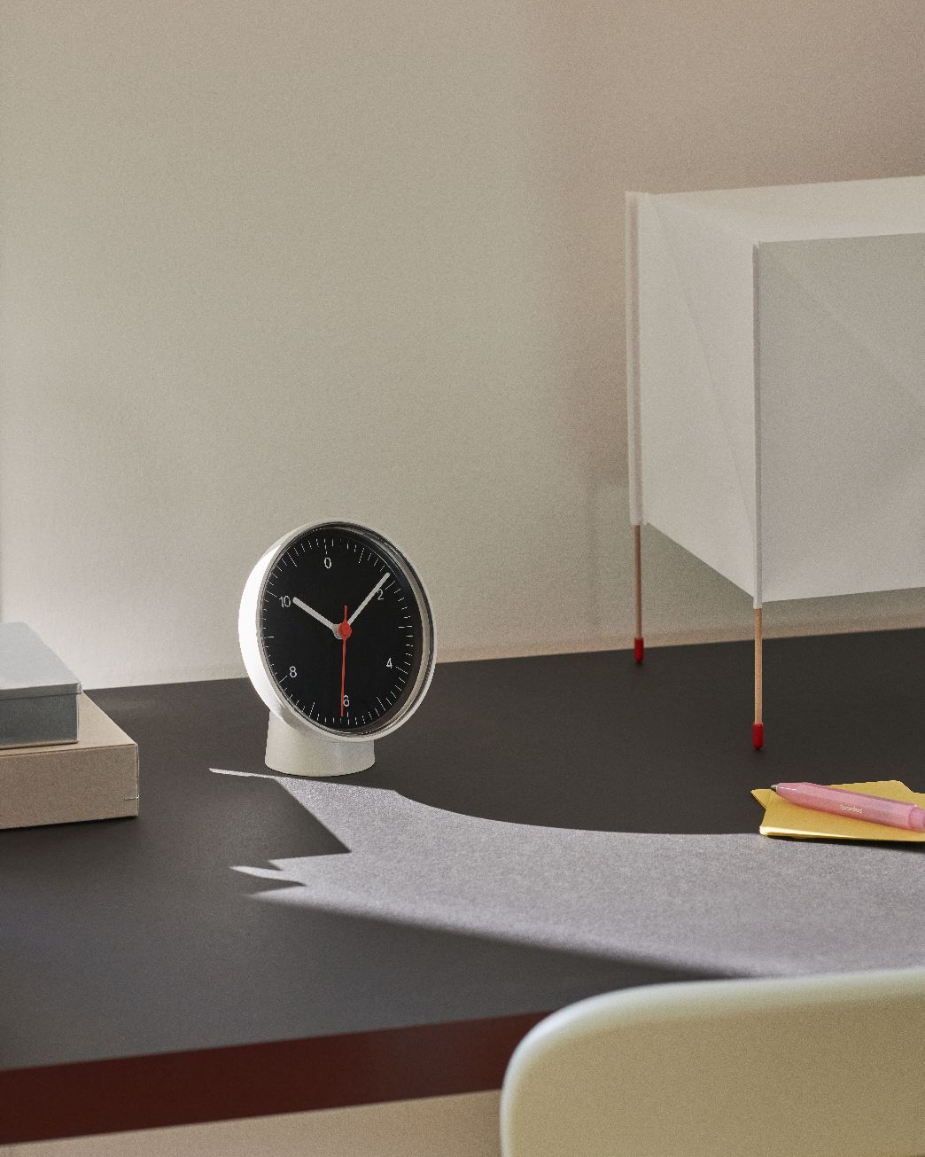 Table Clock Dual-function Table Clock / Wall Clock Hay Red