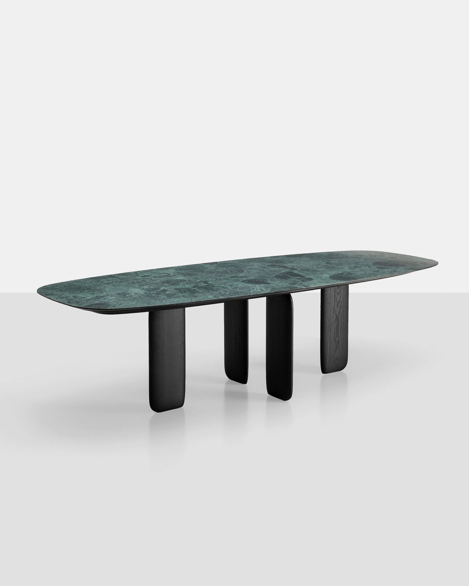 Pala table (dining table) Kristalia