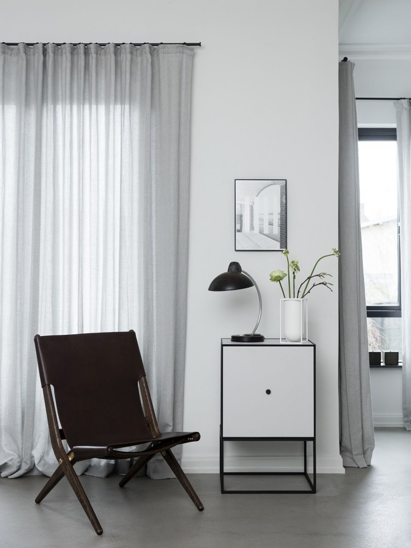 Saxe Chair oak brown stained - leather brown Audo