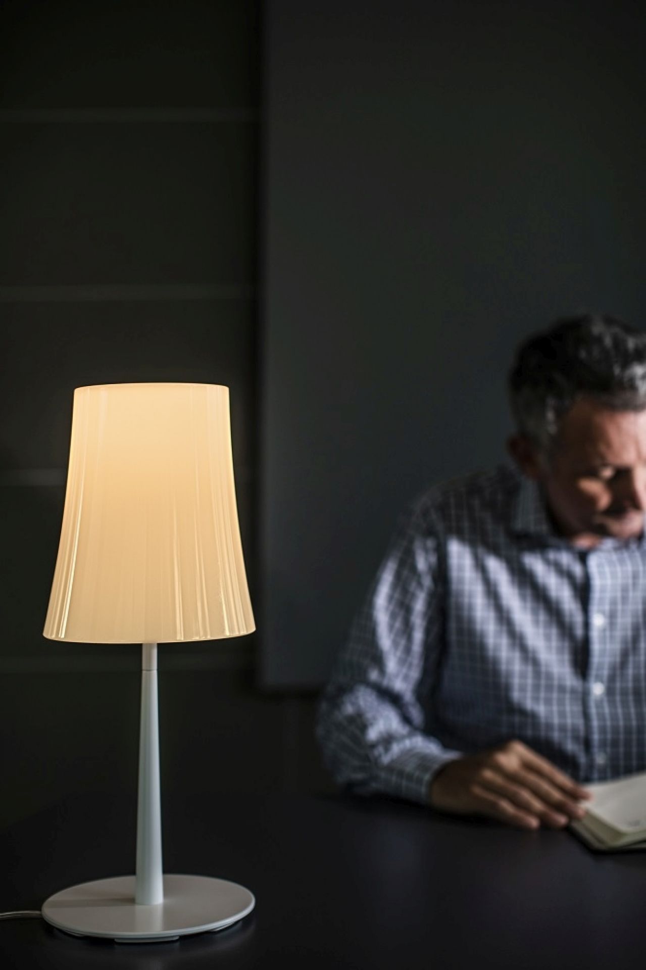 Birdie Easy Tavolo Table lamp Foscarini 
