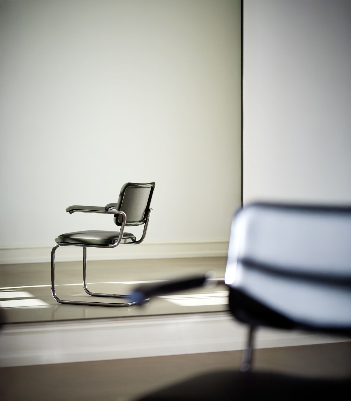 JS. Thonet by Jil Sander S 64 P / S64P cantilever chair Thonet