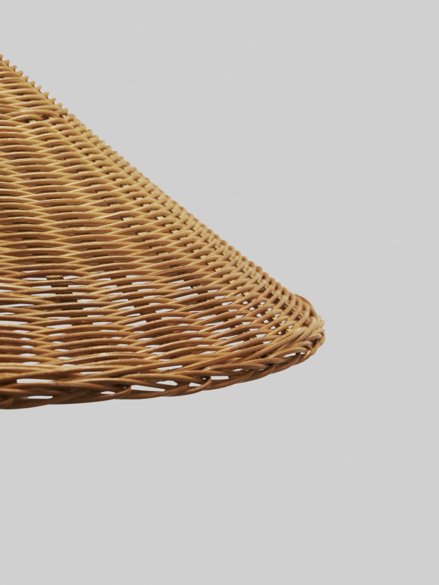 9602 Floor Lamp Gubi