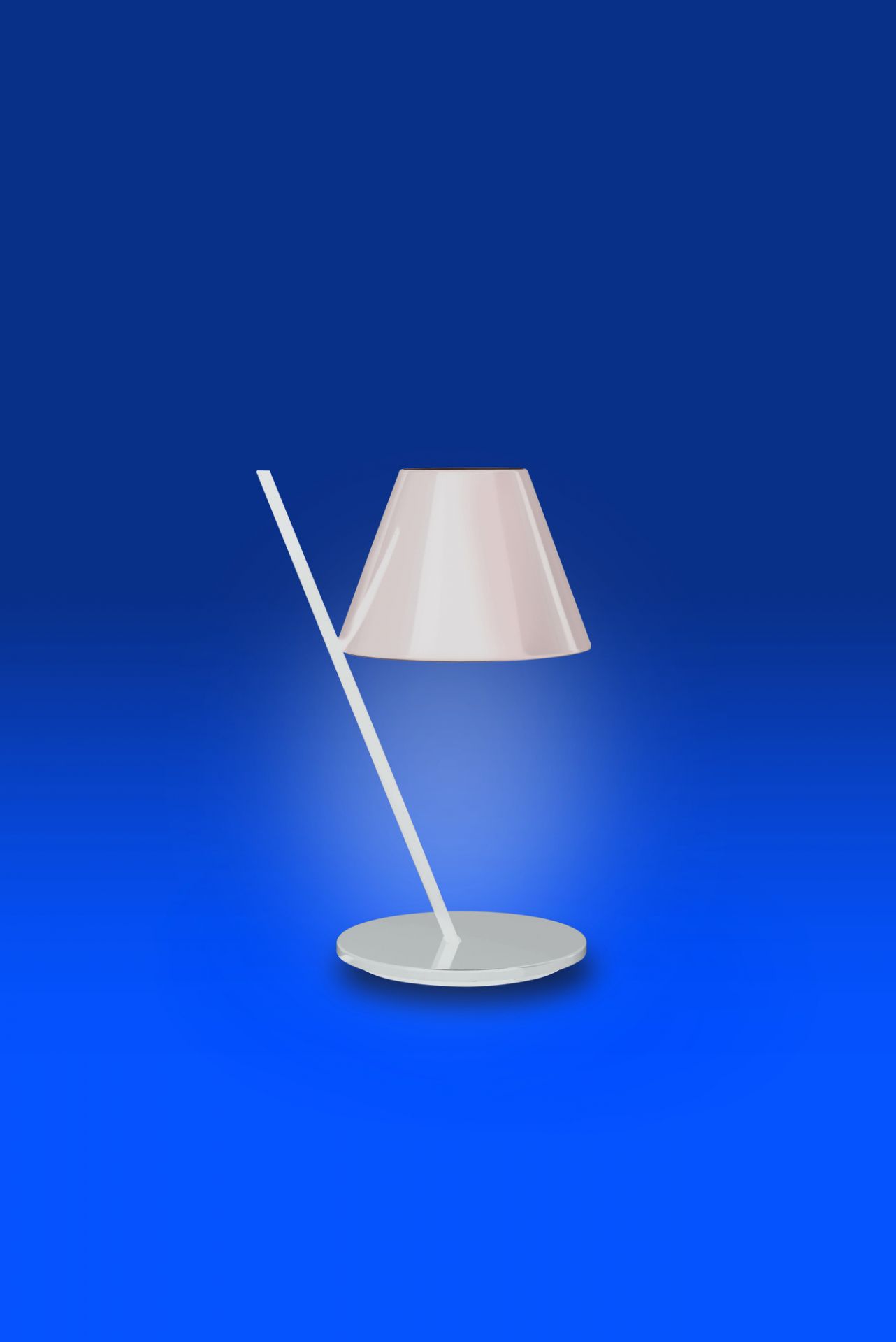 La Petite table lamp Artemide