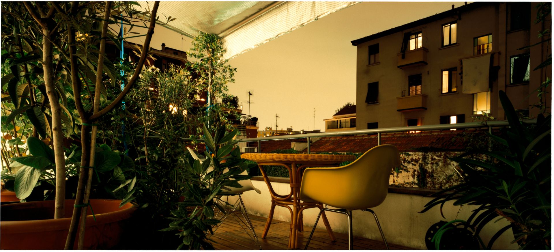 Eames Plastic Arm Chair DAR Chair Fully upholstered Vitra