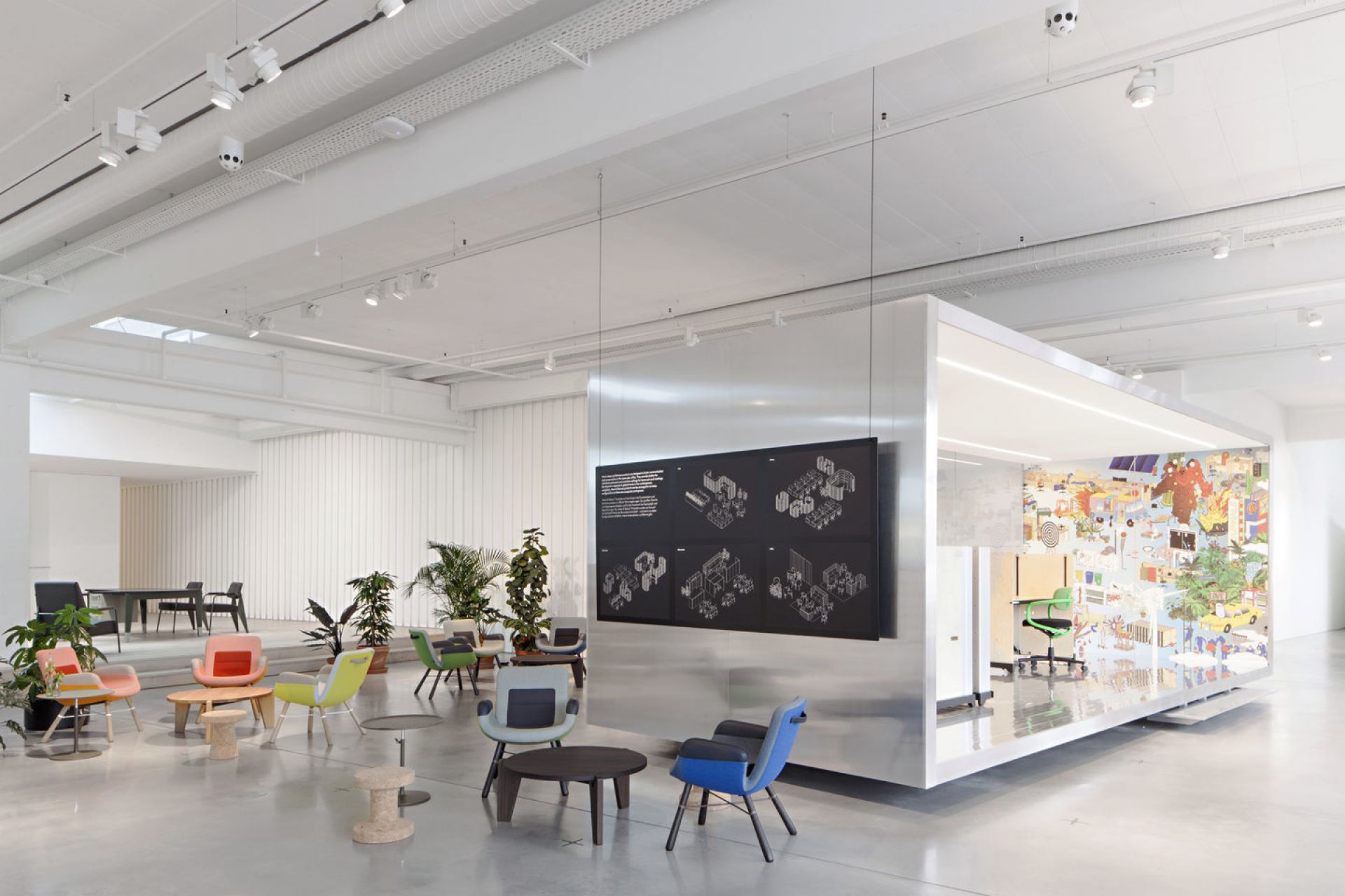 East River Chair Vitra