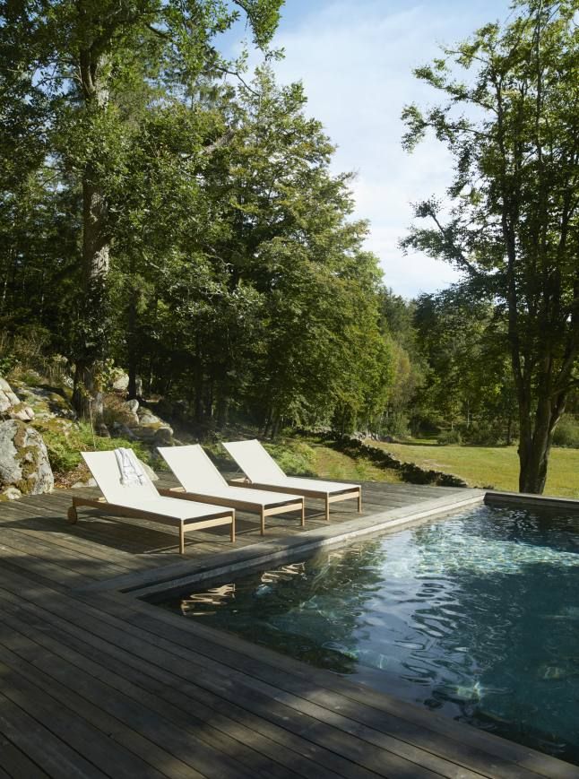 Pelagus Sunbed Outdoor Skagerak by Fritz Hansen