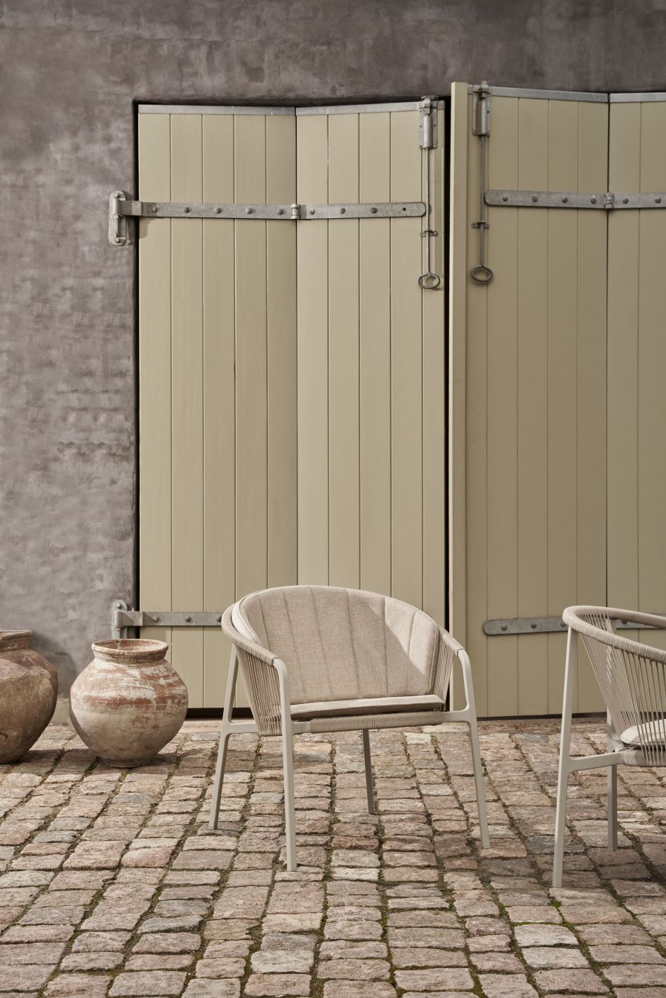 Lagrasse outdoor lounge chair Vipp