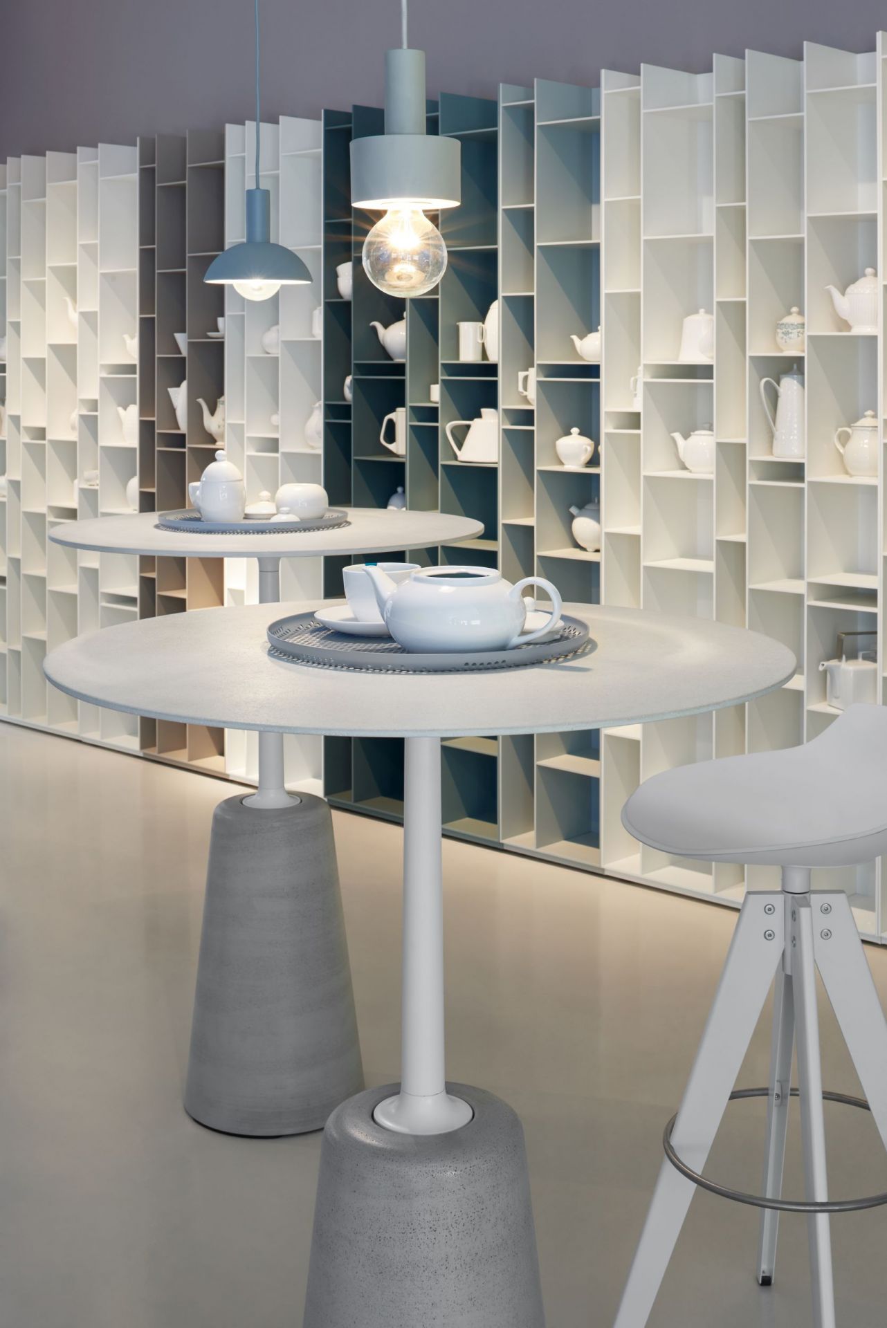 Rock Table Bar Table Concrete MDF Italia