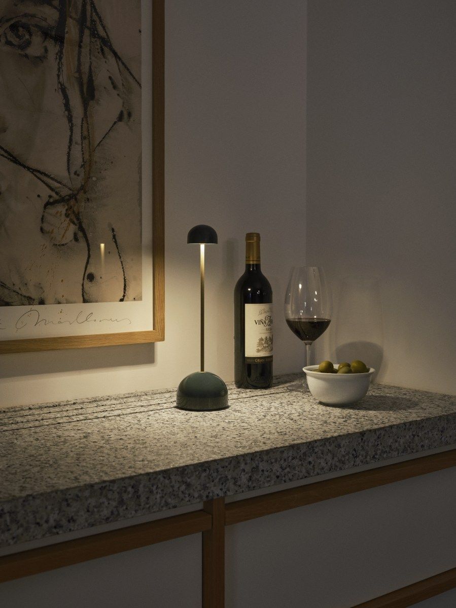 Sips rechargeable lamp / table lamp marset