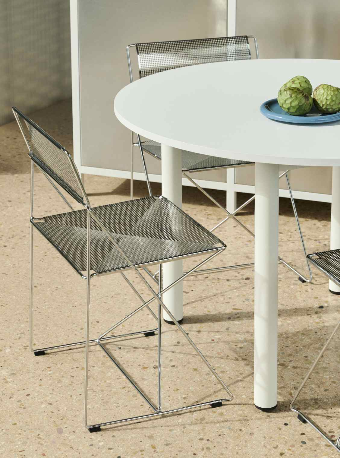 Annex Table Round Dining Table Hay