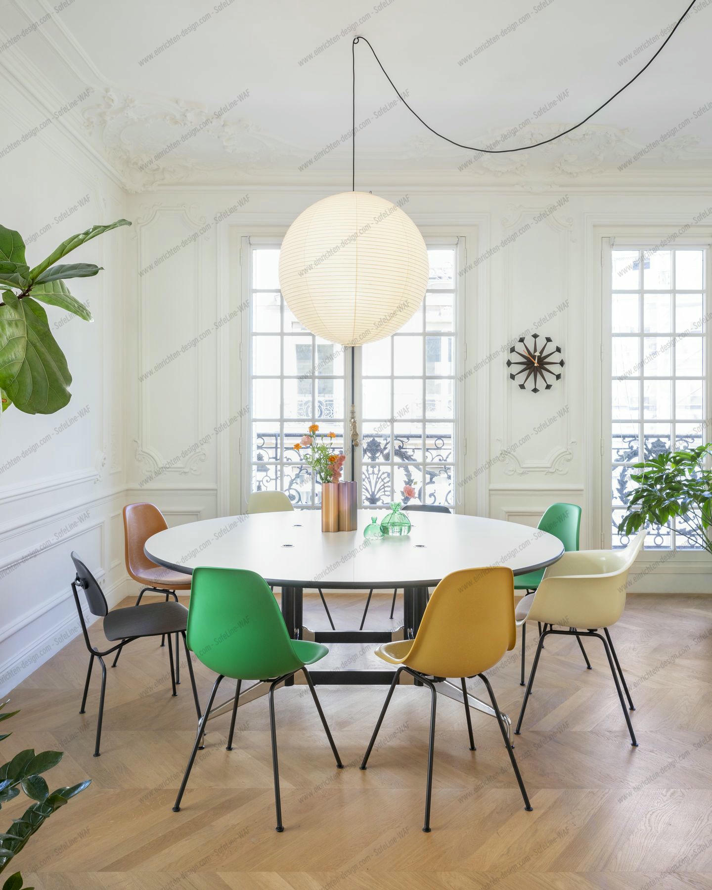 Eames Plastic Arm Chair DAX Chair Fully upholstered Vitra