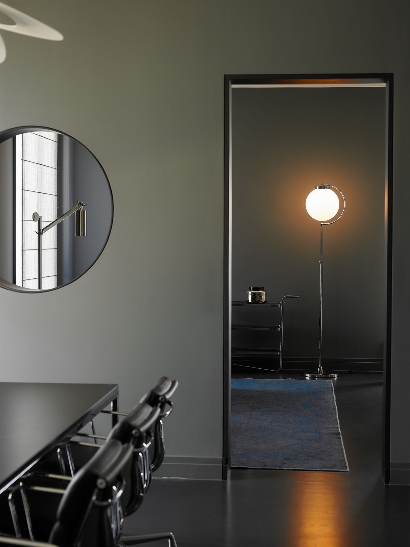 Bauhaus DSL 23 Floor lamp Tecnolumen
