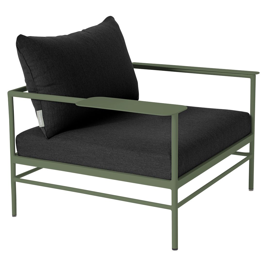 Rivage lounge chair with armrests Outdoor Fermob