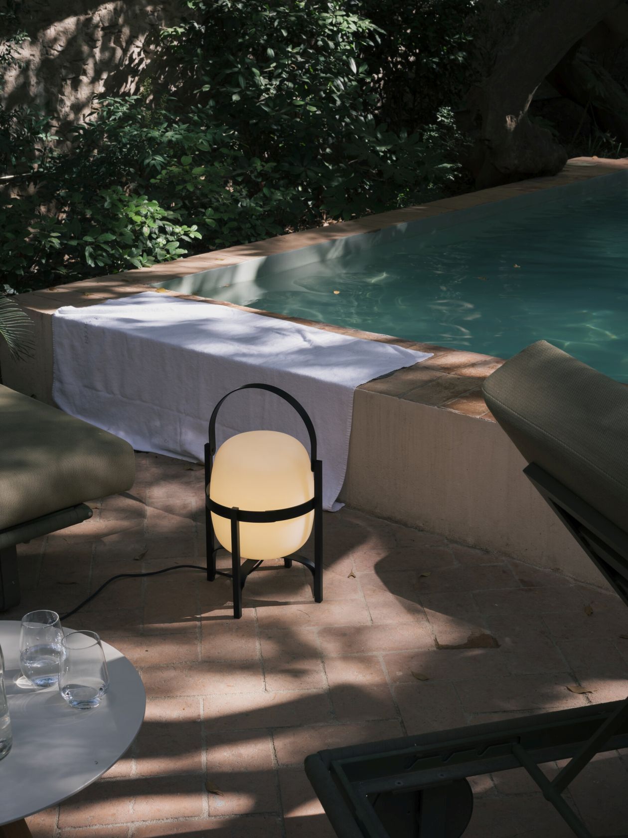Cesta Exterior Table lamp Outdoor English Green Santa & Cole