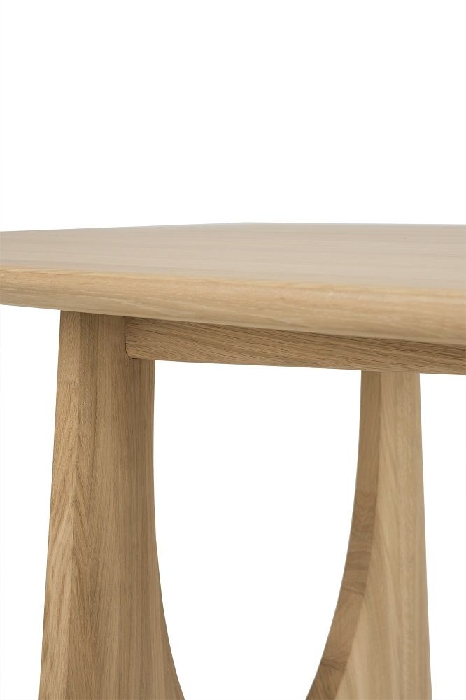 Geometric Dining table Oak oiled Ethnicraft
