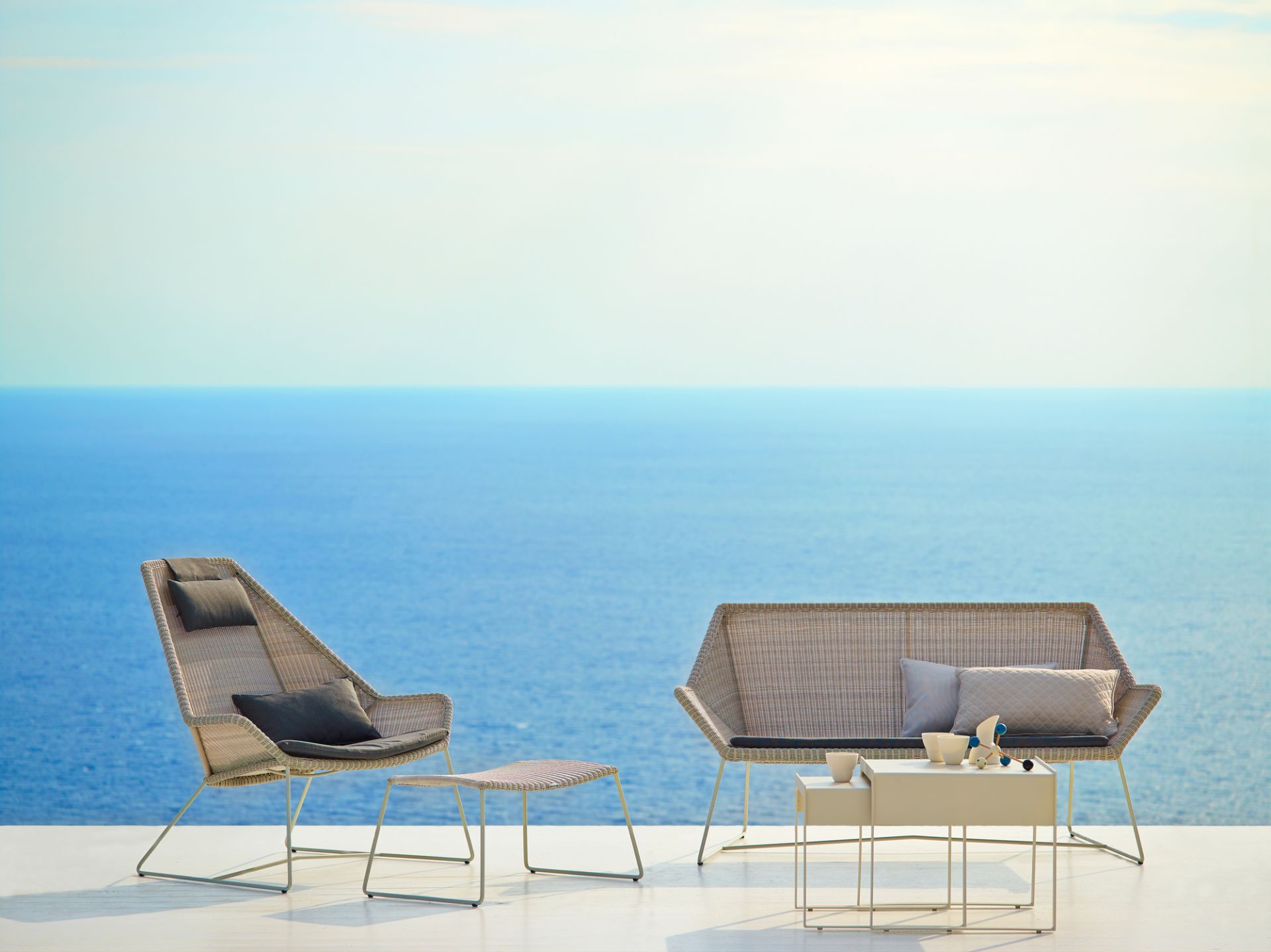 Breeze Outdoor stool white gray Cane-Line