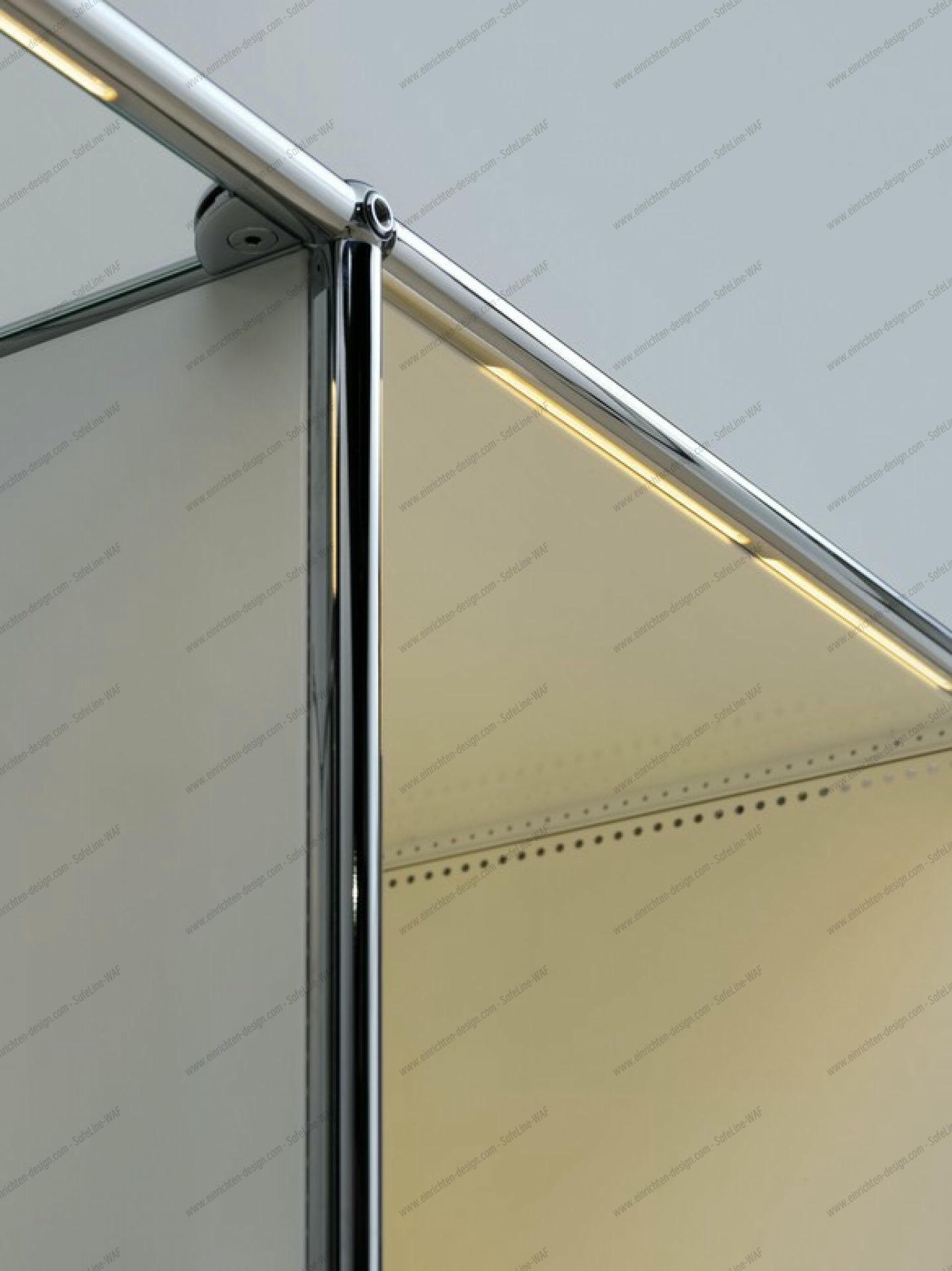 USM Haller E illuminated glas shelf 