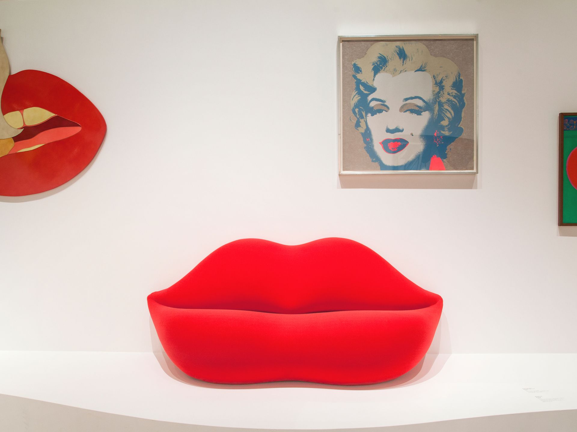 Bocca sofa Gufram