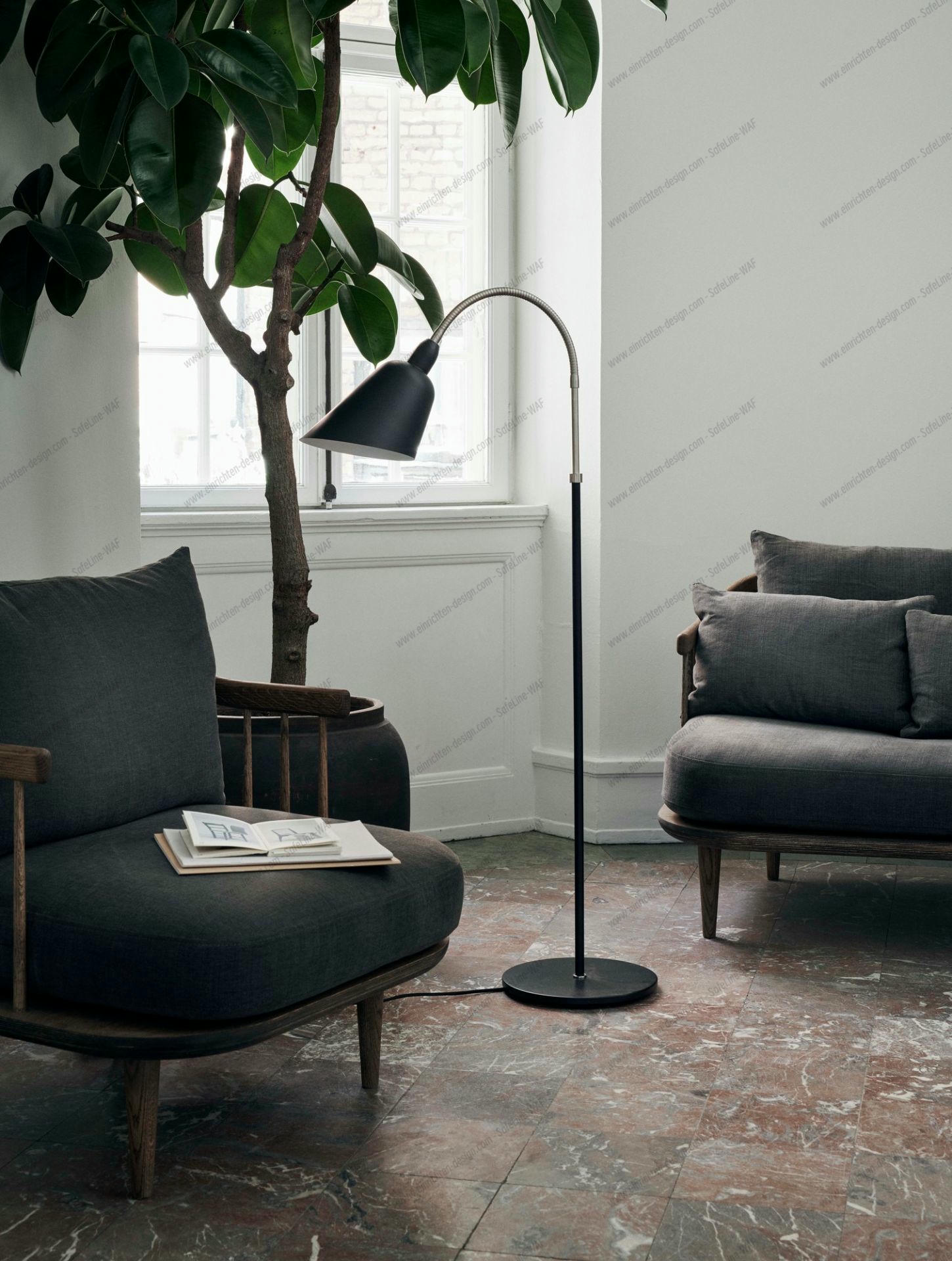 Bellevue AJ7 Stehleuchte Floor lamp Black AndTradition