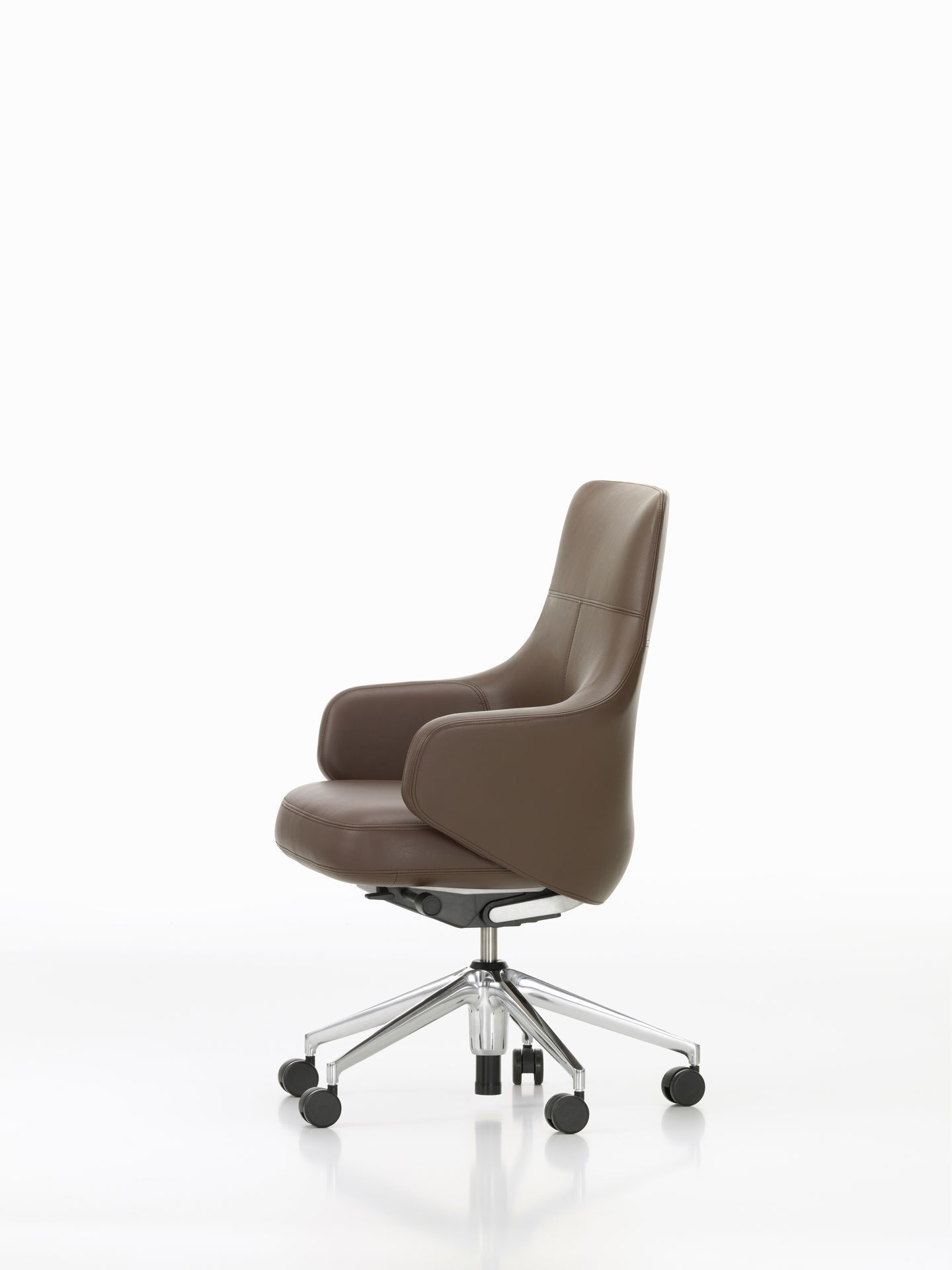 Grand Conference Lowback Chair Vitra