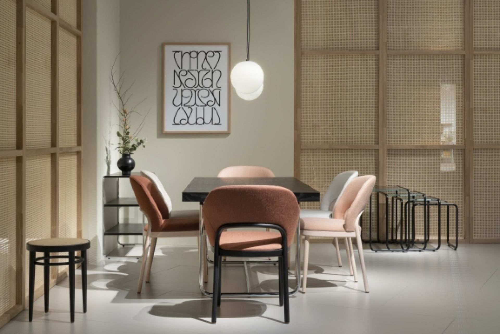 520 P Upholstered chair Thonet