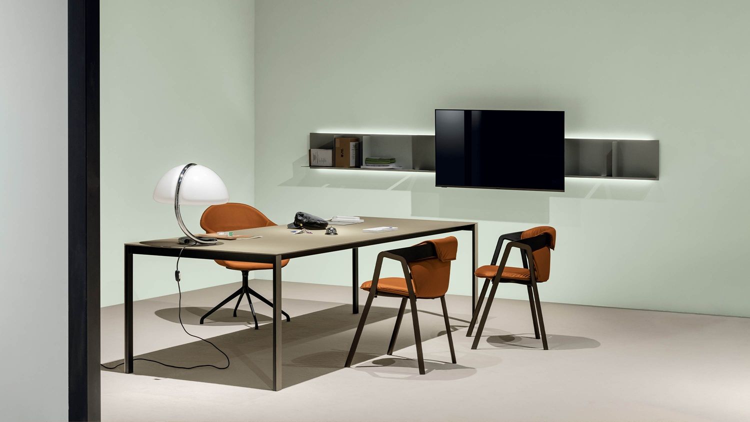 Thin-K Fix Indoor Table Kristalia
