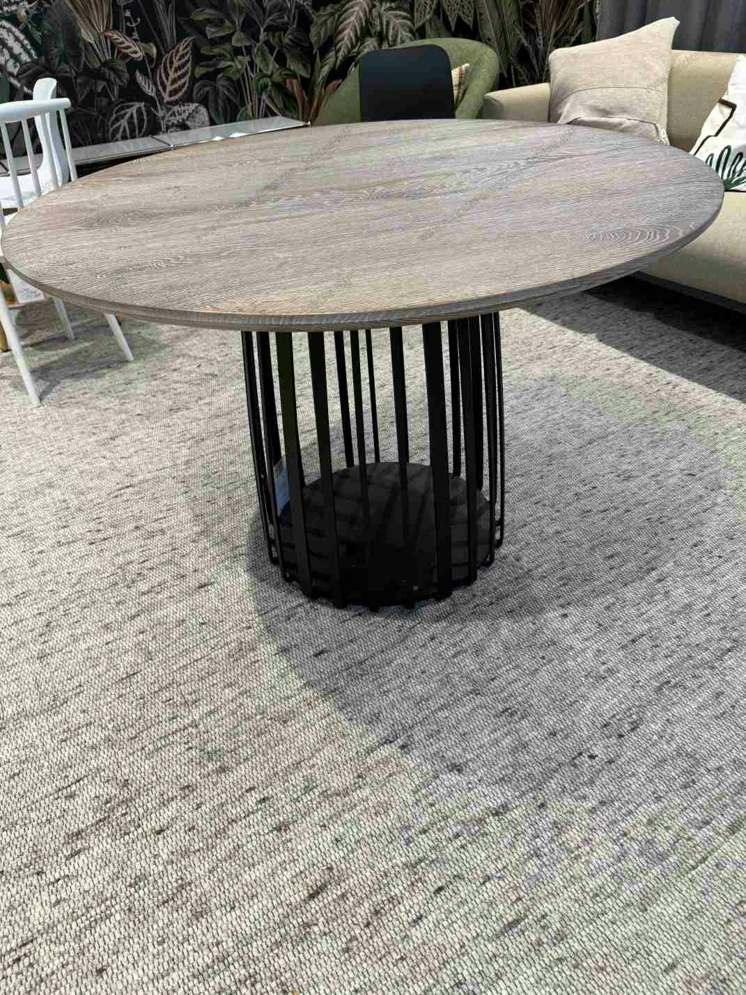 BC 07 Basket table round OAK SMOKED WHITE ROUGH EFFECT Janua EXHIBITION PIECE