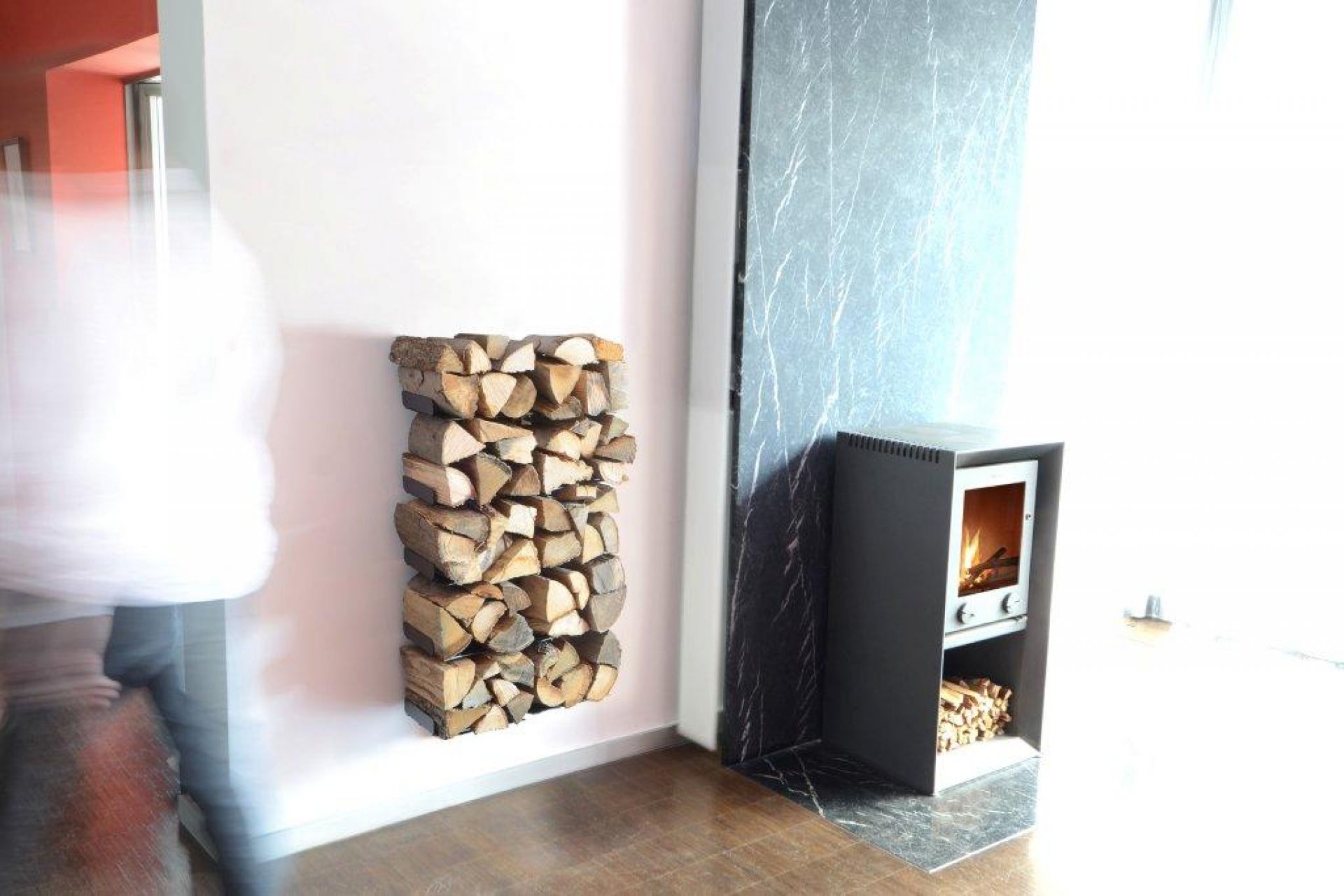Wooden Tree Firewood rack Radius