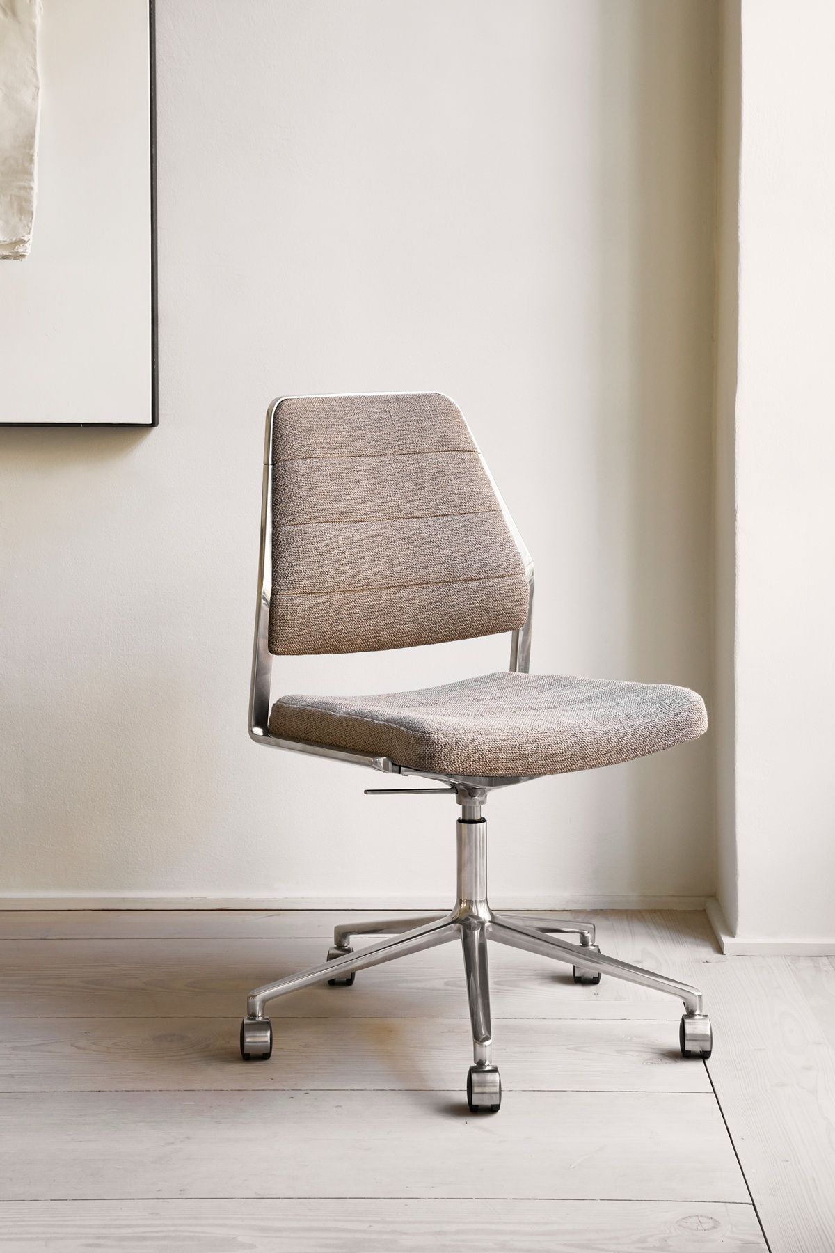  VIPP454+ /  VIPP 454+ Swivel Chair Vipp