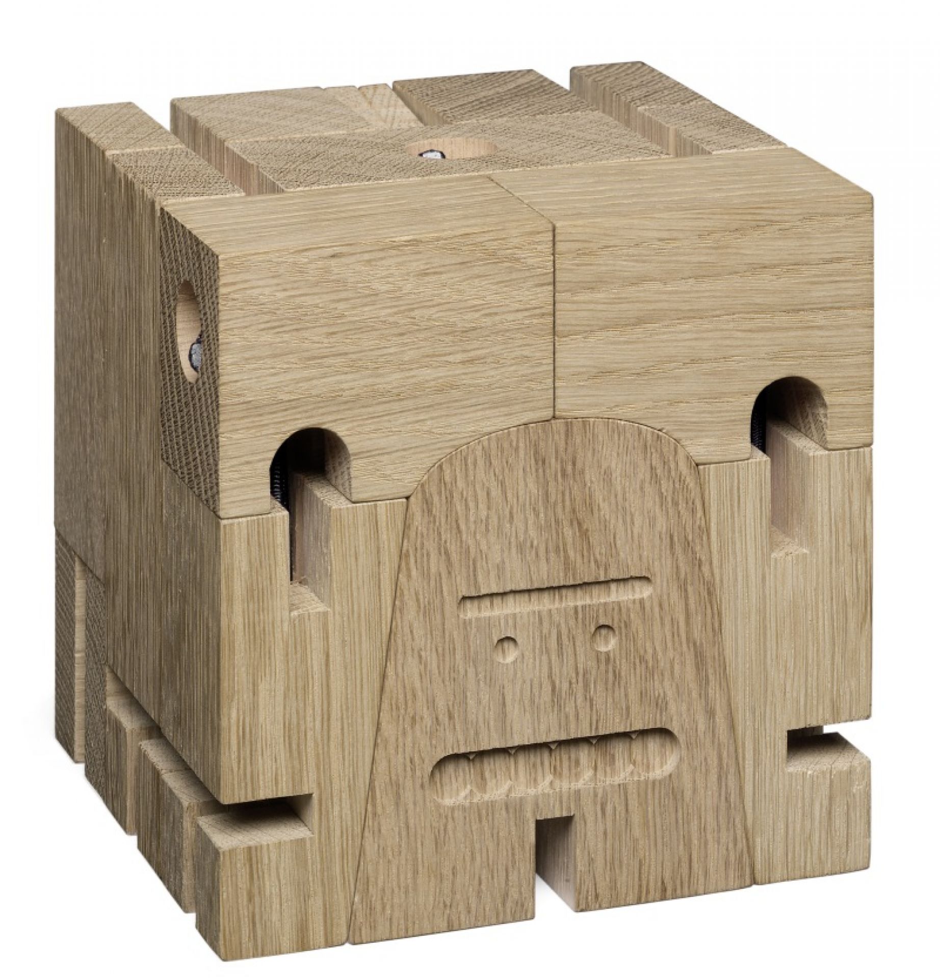 AC16 MR B wooden figure e15