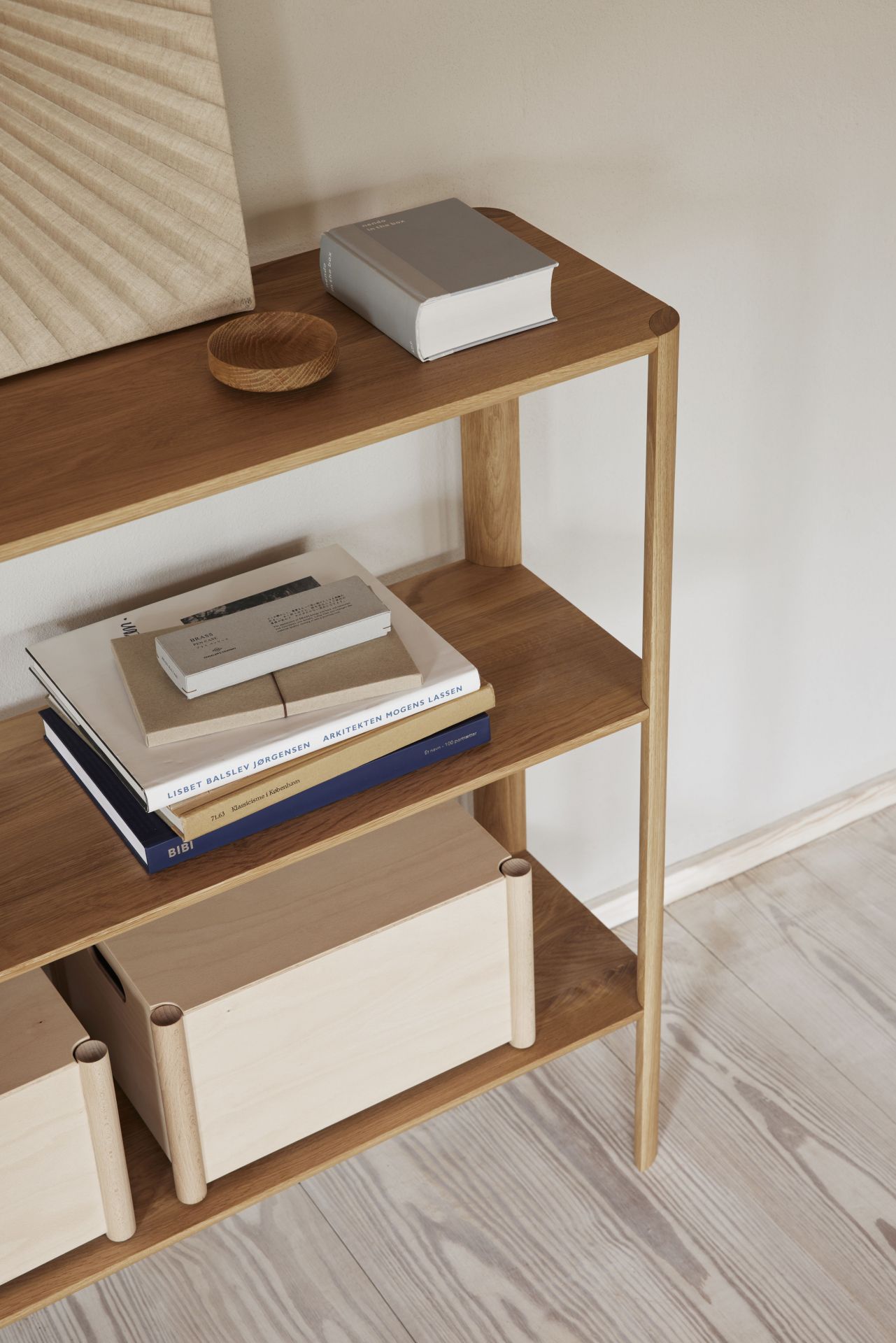 Leaf Shelf 1x3 Oak oiled Form & Refine