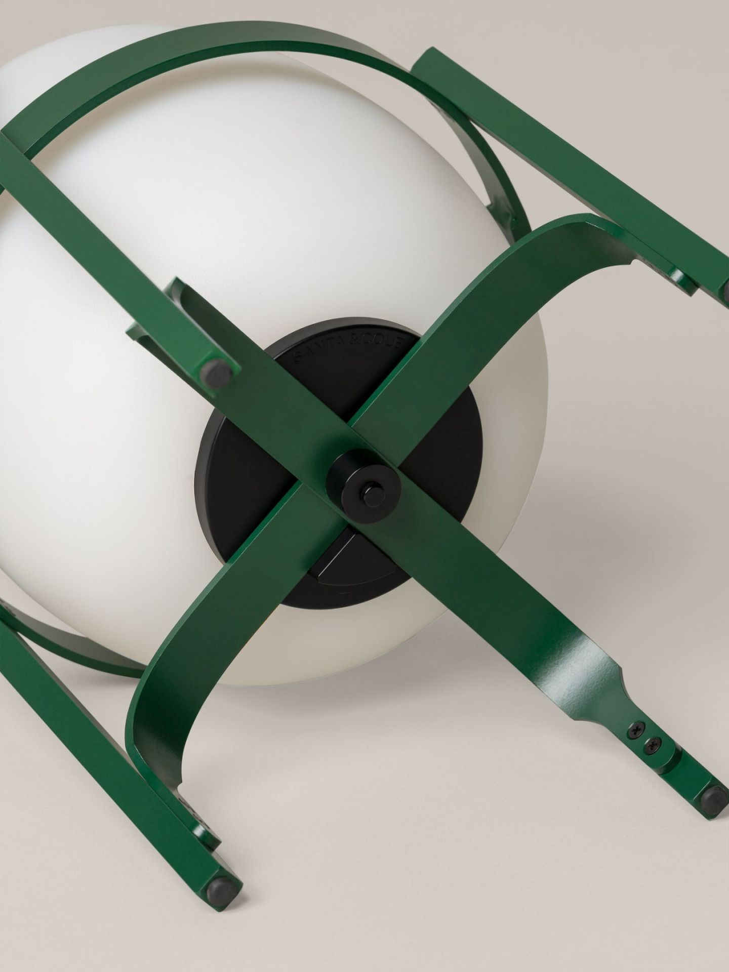 Cestita Alubat Table lamp English Green Santa & Cole