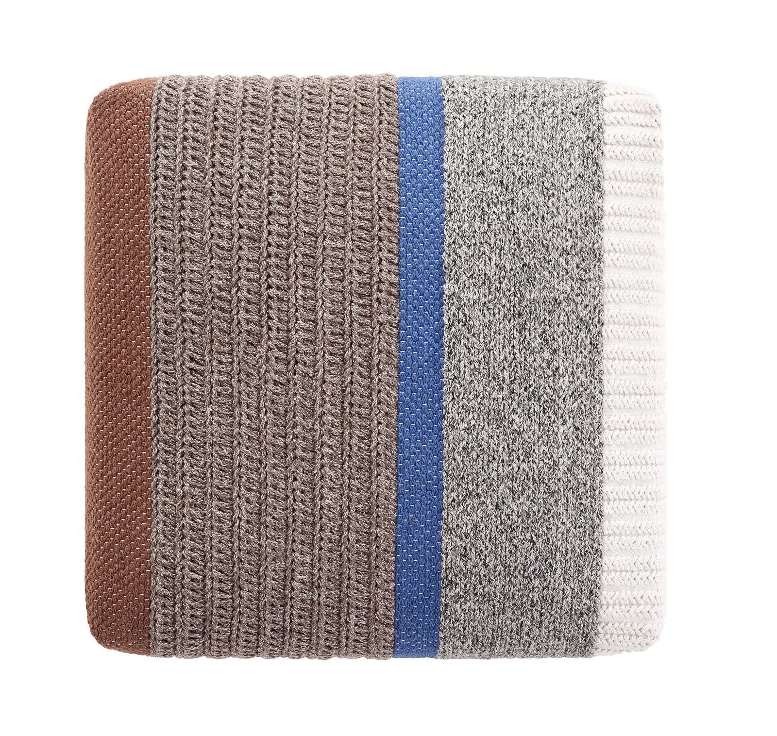 Mangas Outdoor Pouf Hocker von Gan, gestreift in Braun, Blau, Grau und Weiß.