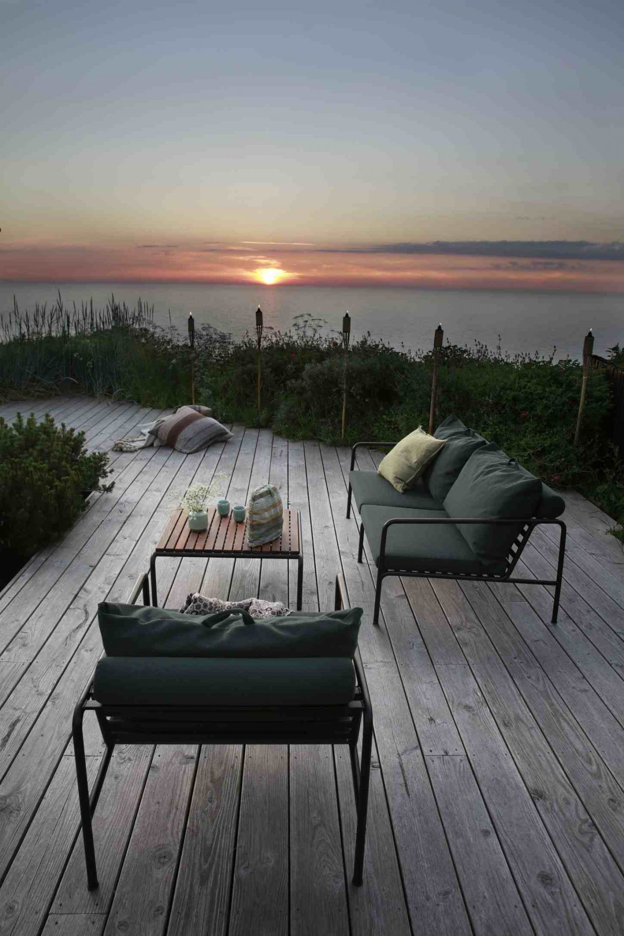 Avon Lounge Table Outdoor Table Houe