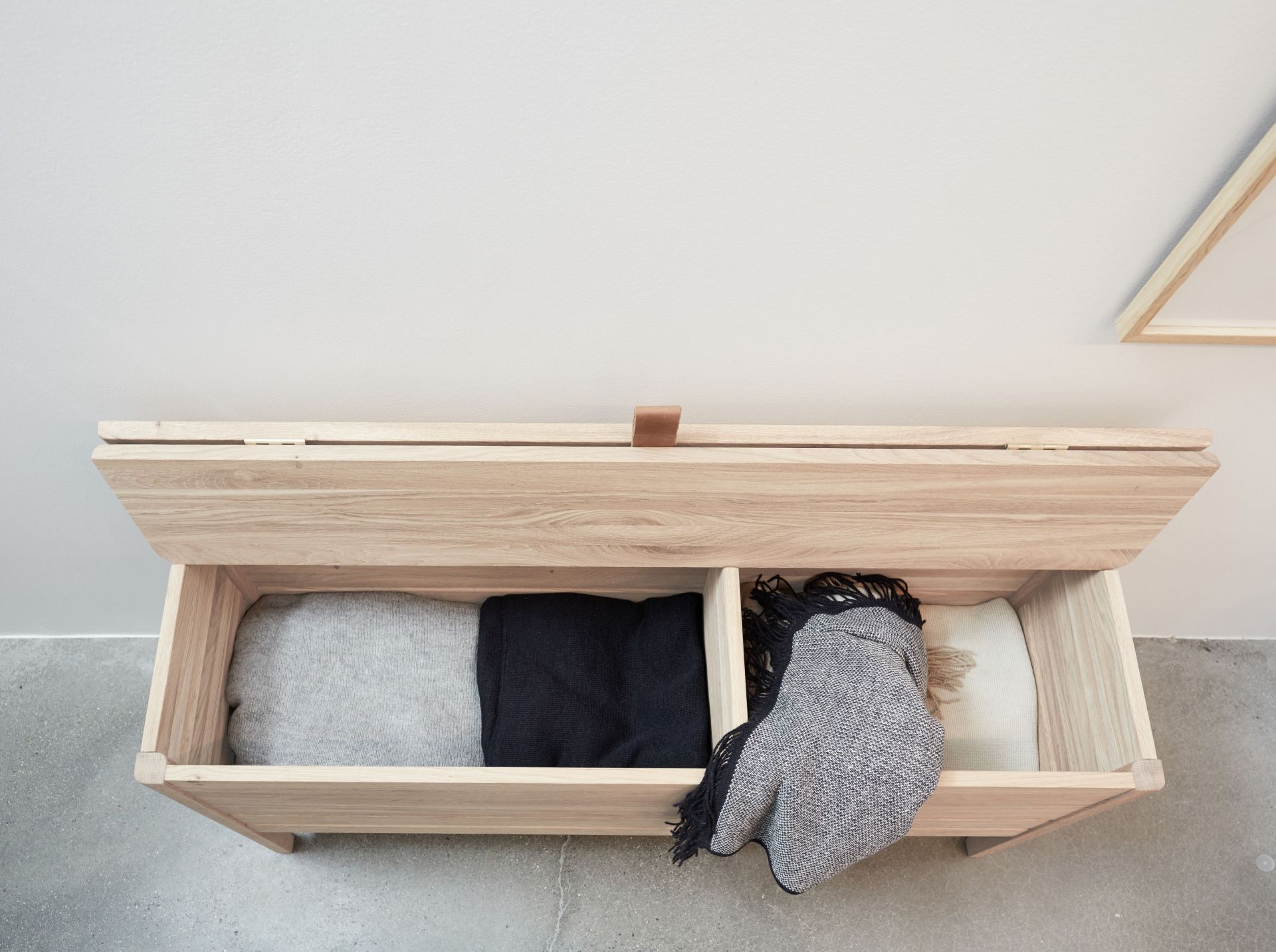 A Line Chest Bench 111 Oak white oiled Form & Refine